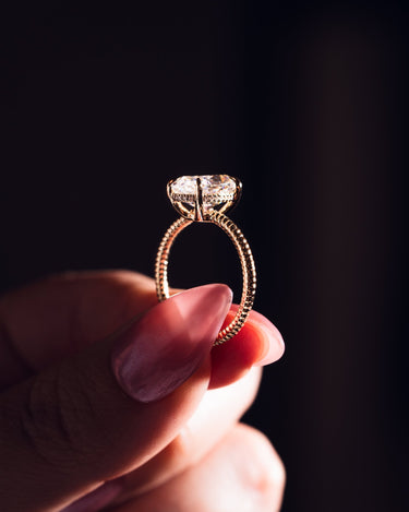 Adele - Oval - Zen Moissanite