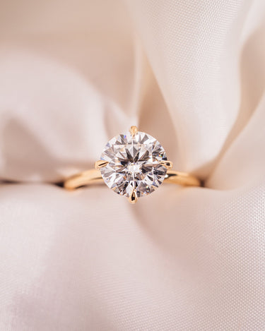 Atlas - Round - Zen Moissanite