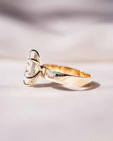 Avery - Marquise - Zen Moissanite