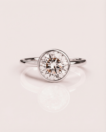 Beth - Round - Zen Moissanite