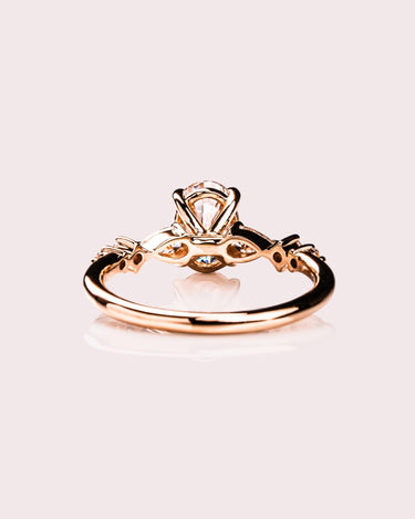 Camille - Oval - Zen Moissanite