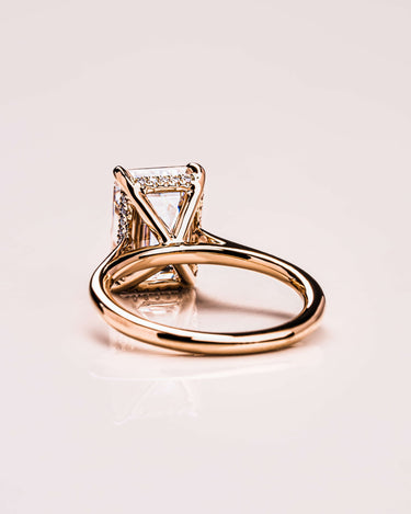 Caroline - Emerald - Zen Moissanite