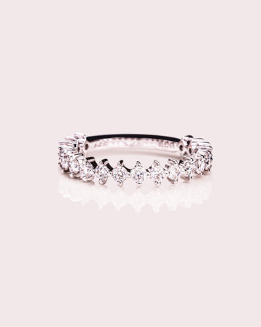 Clara - Round - Zen Moissanite