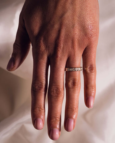 Demi - Emerald - Zen Moissanite