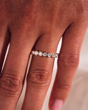 Demi - Round - Zen Moissanite