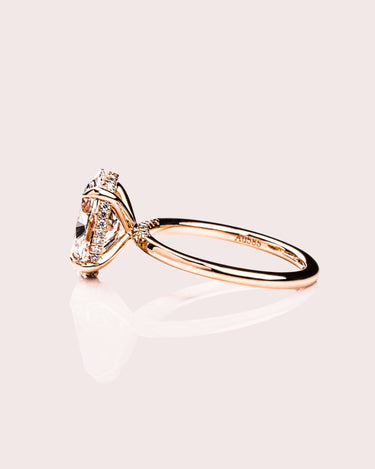 Harper - Oval Lab - Diamond - Zen Moissanite