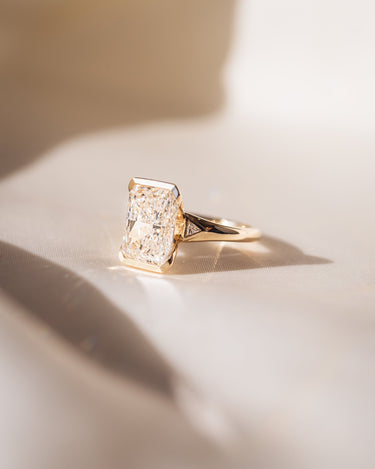 Irelande - Radiant - Zen Moissanite