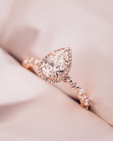 Jenny - Pear Lab - Diamond - Zen Moissanite
