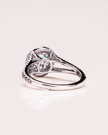 Larissa - Round - Zen Moissanite