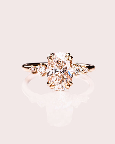 Magnolia - Oval Lab - Diamond - Zen Moissanite