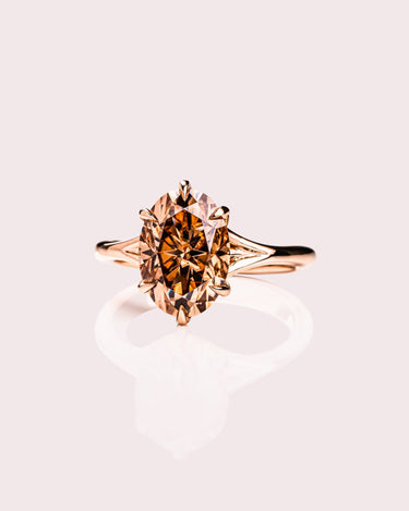 Norma - Oval (Champagne) - Zen Moissanite