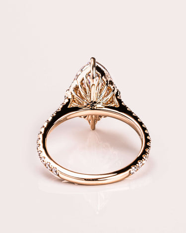 Ophelia (with Pavé) - Pear - Zen Moissanite