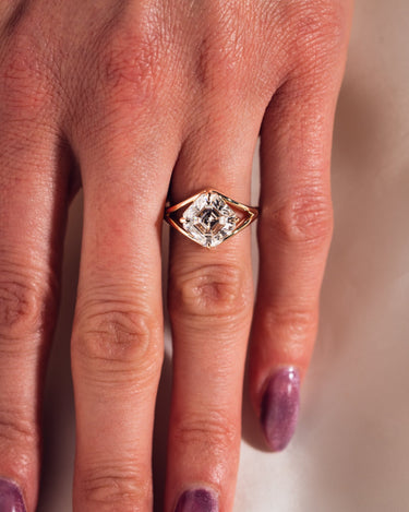 Parker - Asscher - Zen Moissanite