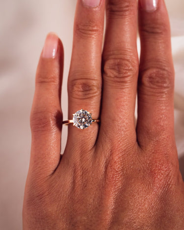Randi - Round - Zen Moissanite