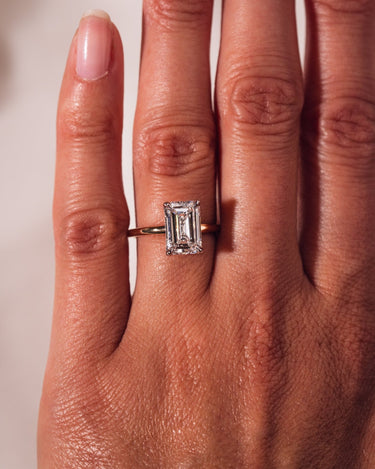 Ready to Ship - Harley - 3cte Emerald Lab - Diamond - Zen Moissanite
