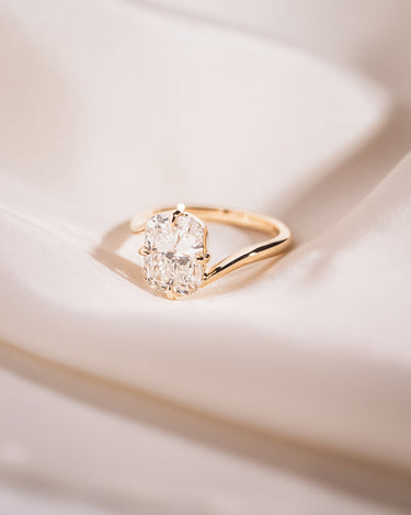 Ready to Ship - Maya - 2.93ct Cushion Lab - Diamond - Zen Moissanite