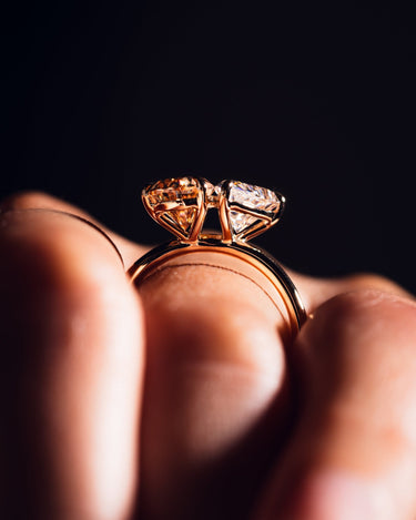Sienna - Pear (Champagne & Colourless) - Zen Moissanite