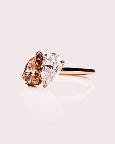 Sienna - Pear (Champagne & Colourless) - Zen Moissanite