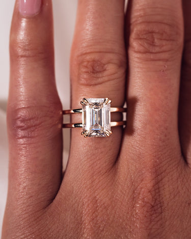 Tess - Emerald - Zen Moissanite
