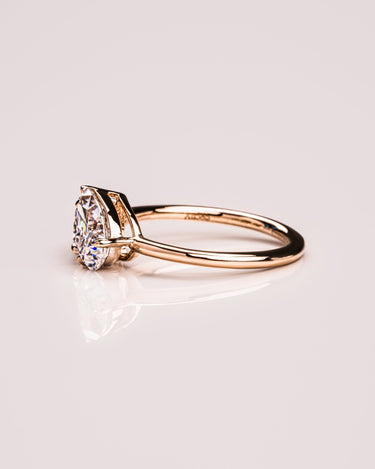 Tiana - Princess & Pear - Zen Moissanite