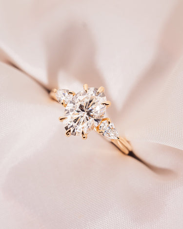 Vicky - Oval & Pear - Zen Moissanite
