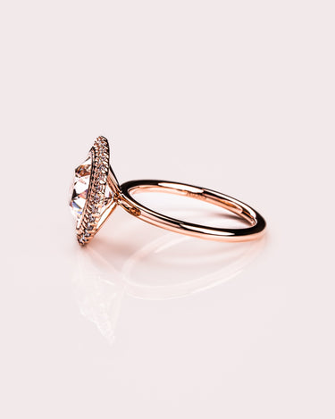 Eleana - Round - Zen Moissanite