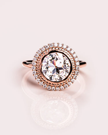 Eleana - Round - Zen Moissanite