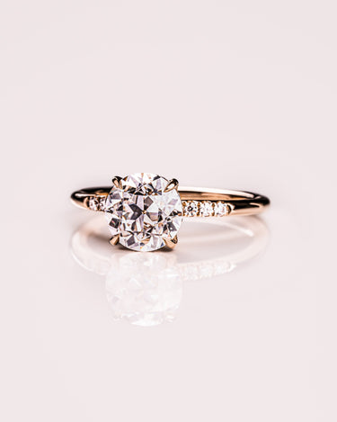 Michelle - Round - Zen Moissanite