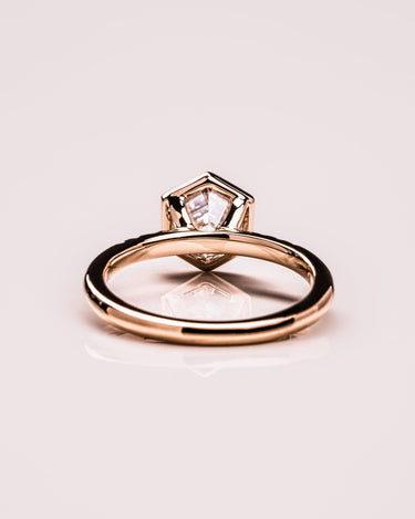 Phoebe - Hexagon - Zen Moissanite
