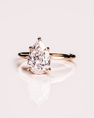 Randi - Pear - Zen Moissanite