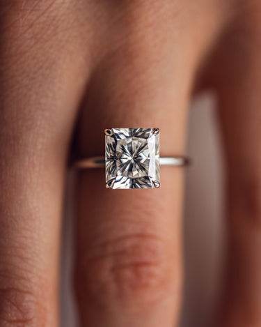 Randi - Radiant - Zen Moissanite