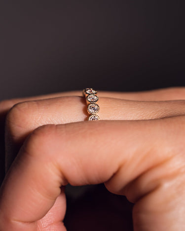 Ready to Ship - Iris - Round - Zen Moissanite