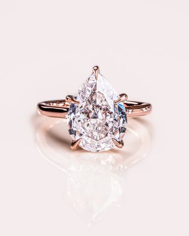 Veronica - Pear - Zen Moissanite