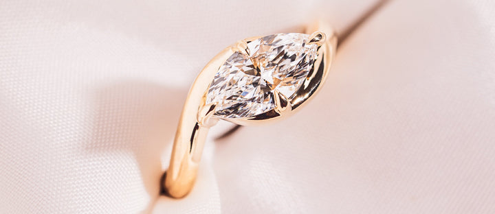 Curved Ring - Zen Moissanite
