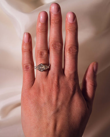 Annalise - Hexagon - Zen Moissanite