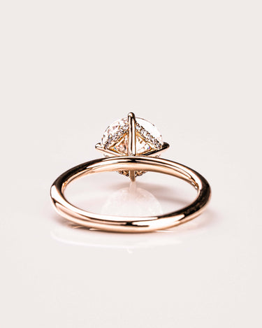 Atlas (with Hidden Halo) - Round - Zen Moissanite