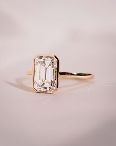 Beth - Zen Moissanite