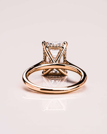 Caroline - Emerald - Zen Moissanite