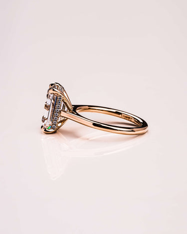 Caroline - Emerald - Zen Moissanite