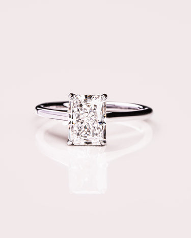 Caroline - Radiant - Zen Moissanite