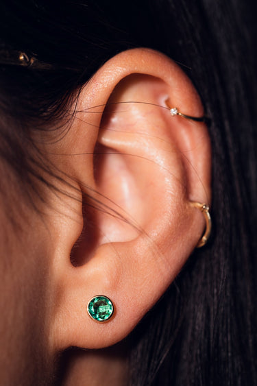 Demi Earrings - Round Lab - Emerald - Zen Moissanite