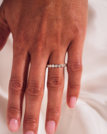 Demi - Round - Zen Moissanite