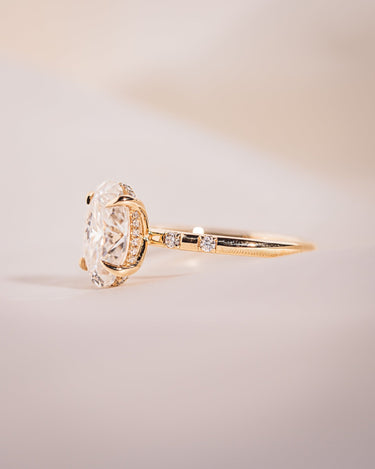 Deven - Oval - Zen Moissanite