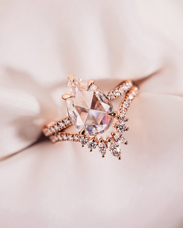 Emilia - Zen Moissanite