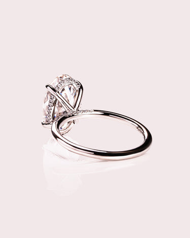 Harper - Oval - Zen Moissanite