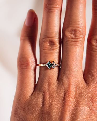 Ivy - Zen Moissanite