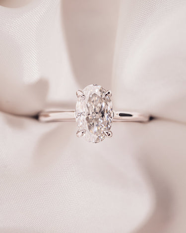Jaime - Oval - Zen Moissanite