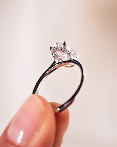Jaime - Oval - Zen Moissanite