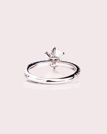 Jody - Round - Zen Moissanite