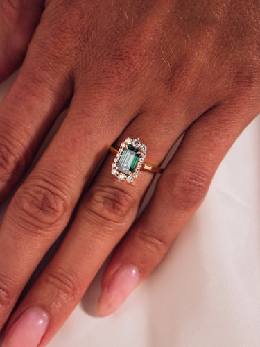 Margot - Emerald - Zen Moissanite